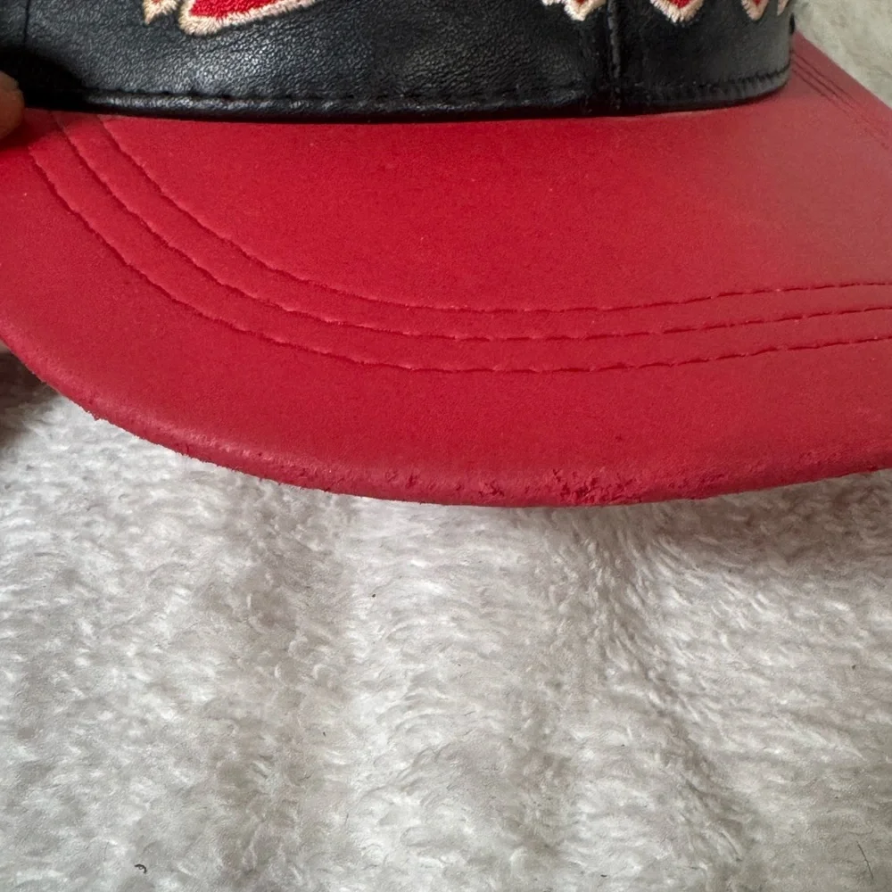 Vintage Chicago Bulls Leather Drew‎ Pearson Snapback Hat Cap NBA Red and Black